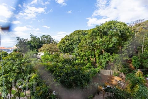 Image 16 - 251001